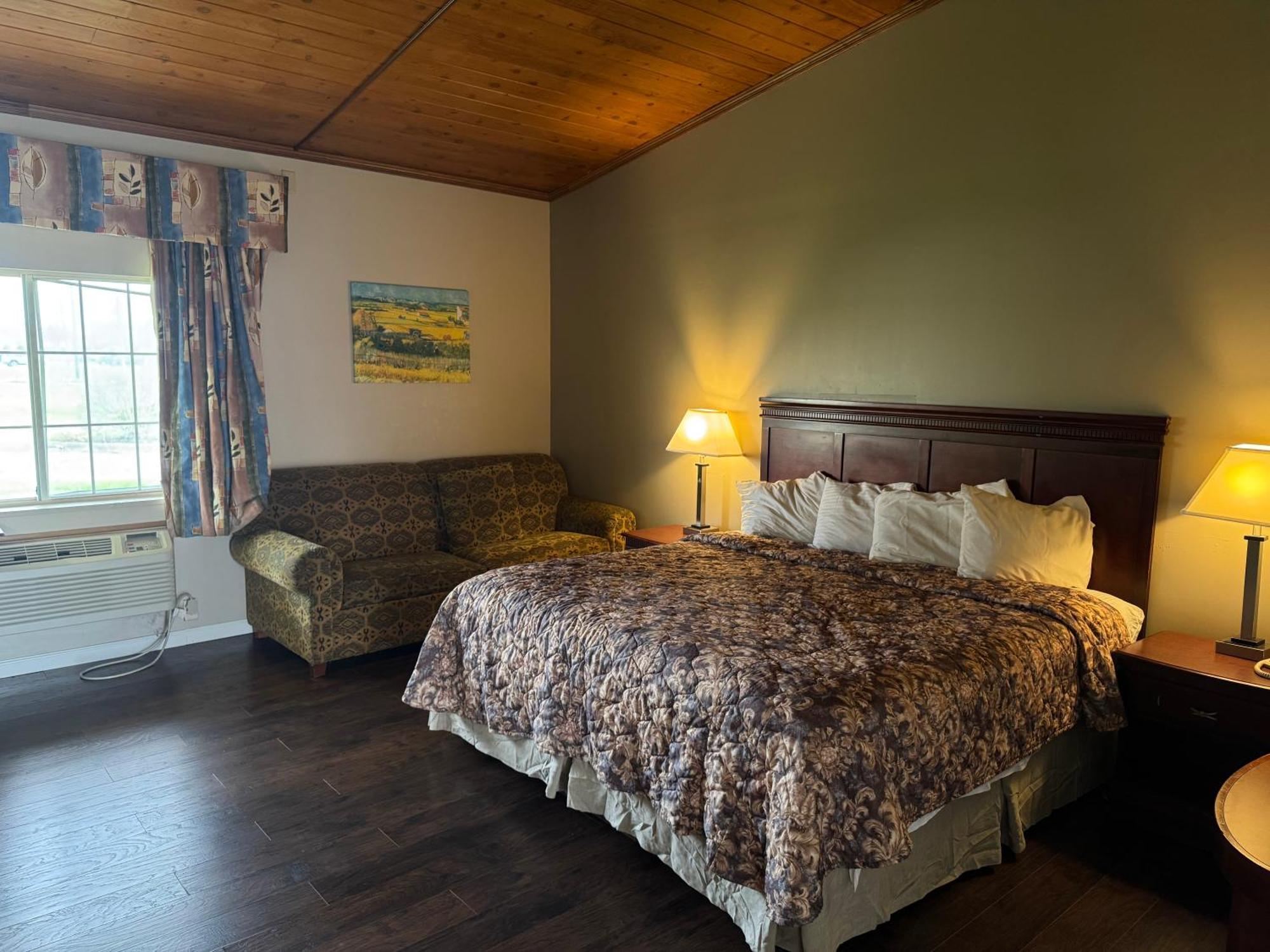 Town & Country Motel Clinton Екстер'єр фото